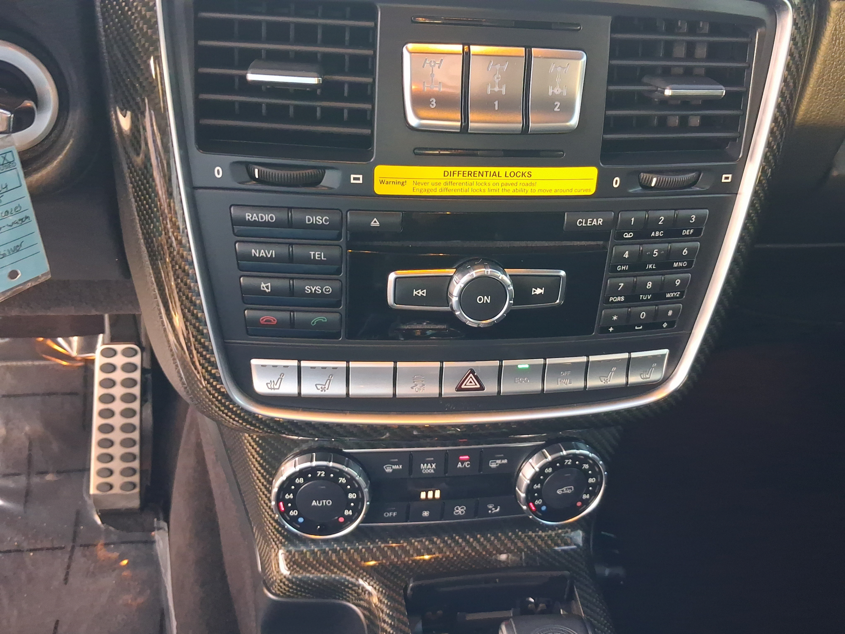 Used 2015 Mercedes-Benz G 63 AMG 4MATIC image 24