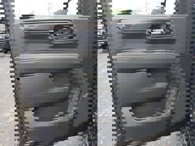 New 2026 GMC Yukon XL Elevation image 18