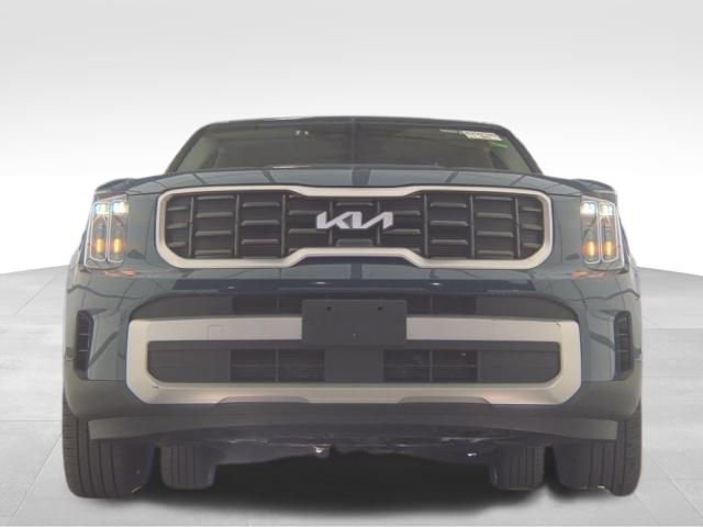 Used 2025 Kia Telluride S image 8
