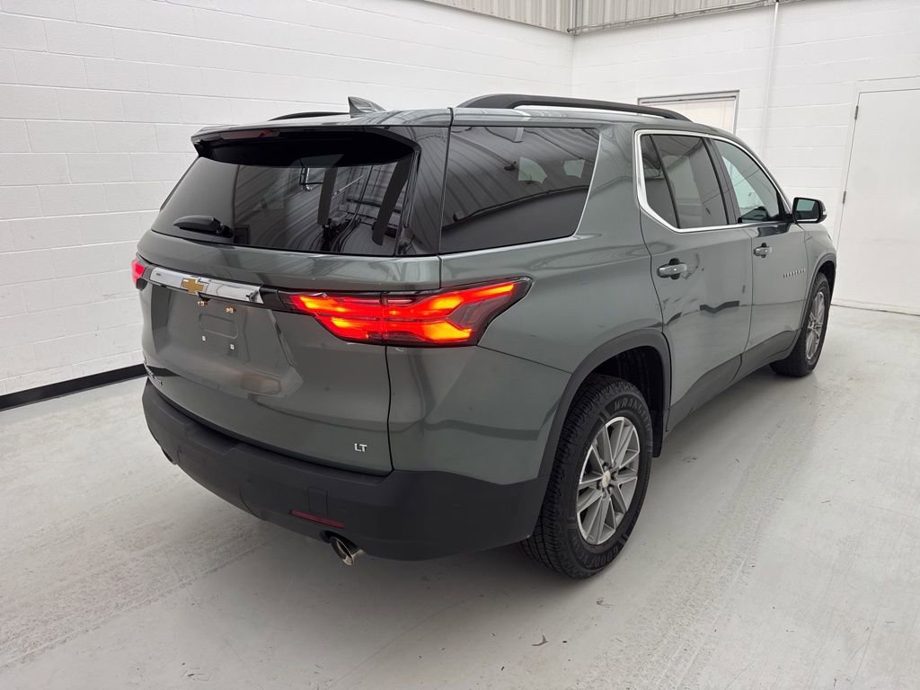 Used 2022 Chevrolet Traverse LT image 14
