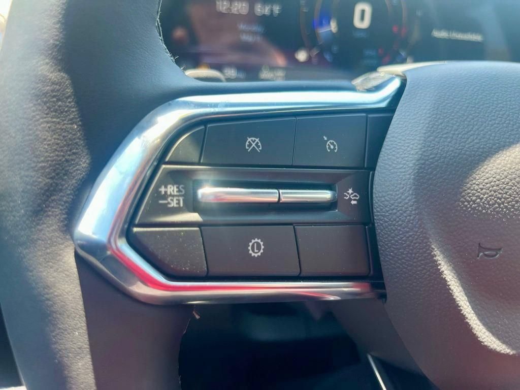 New 2026 Chevrolet Equinox LT w/ Safety and Technology Package AWD/4WD image 19