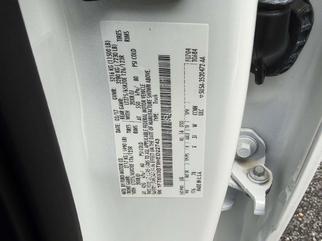 Used 2017 Ford F350 Platinum w/ Platinum Ultimate Package AWD/4WD image 30