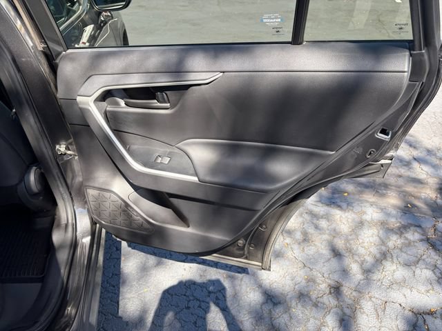 Certified 2023 Toyota RAV4 LE AWD/4WD image 29
