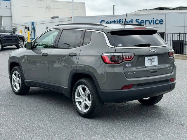 Used 2023 Jeep Compass Latitude AWD/4WD image 11