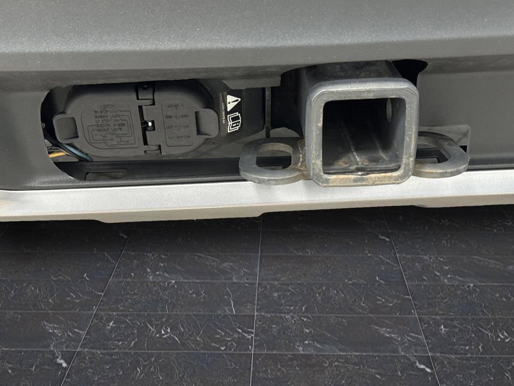 Used 2023 Ford Explorer Platinum w/ Class IV Trailer Tow Package image 38