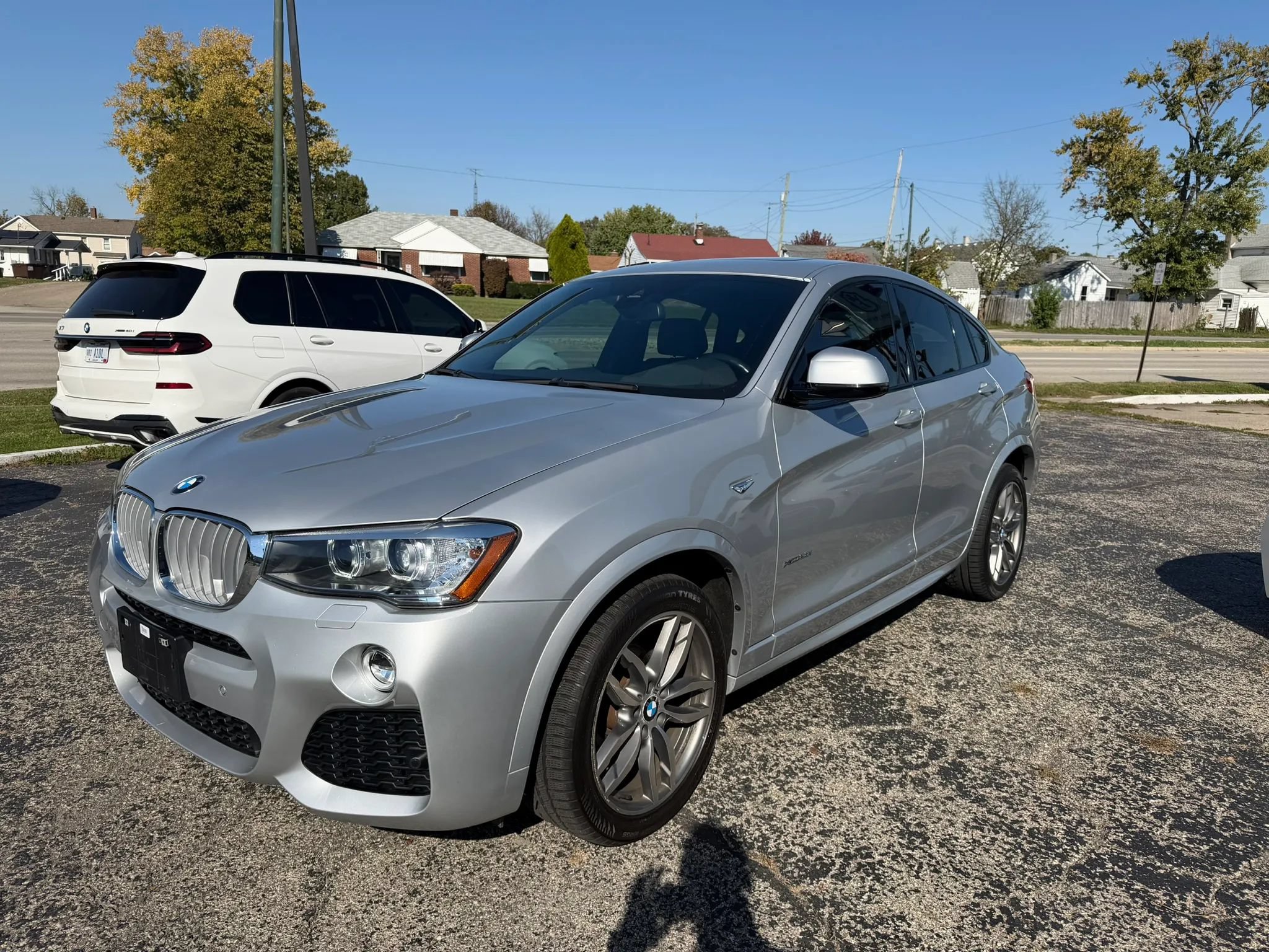 Used 2017 BMW X4 xDrive28i w/ Premium Package Enhanced AWD/4WD image 4