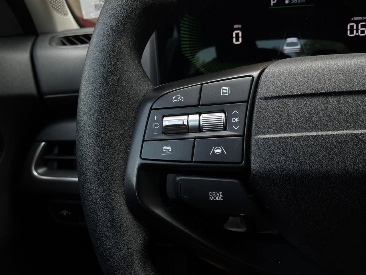 Used 2025 Kia K4 FWD image 32