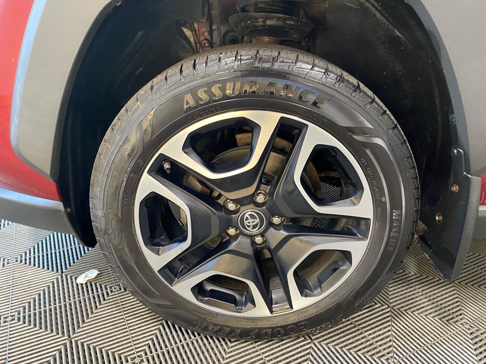Used 2019 Toyota RAV4 Adventure AWD/4WD image 10