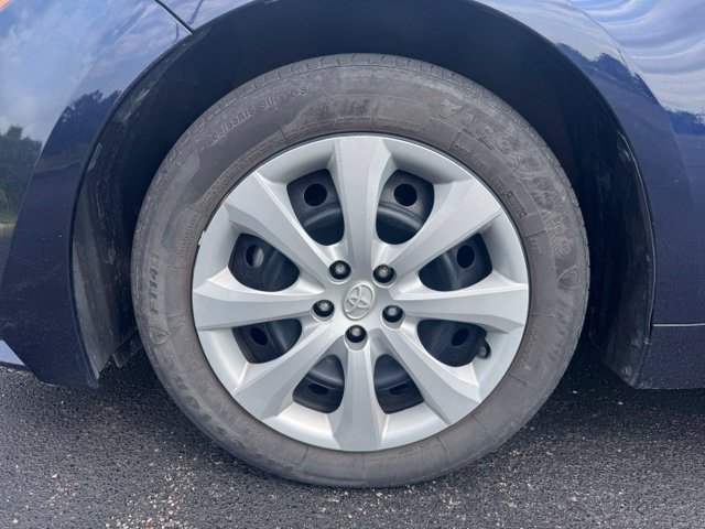 Used 2024 Toyota Corolla LE FWD image 12