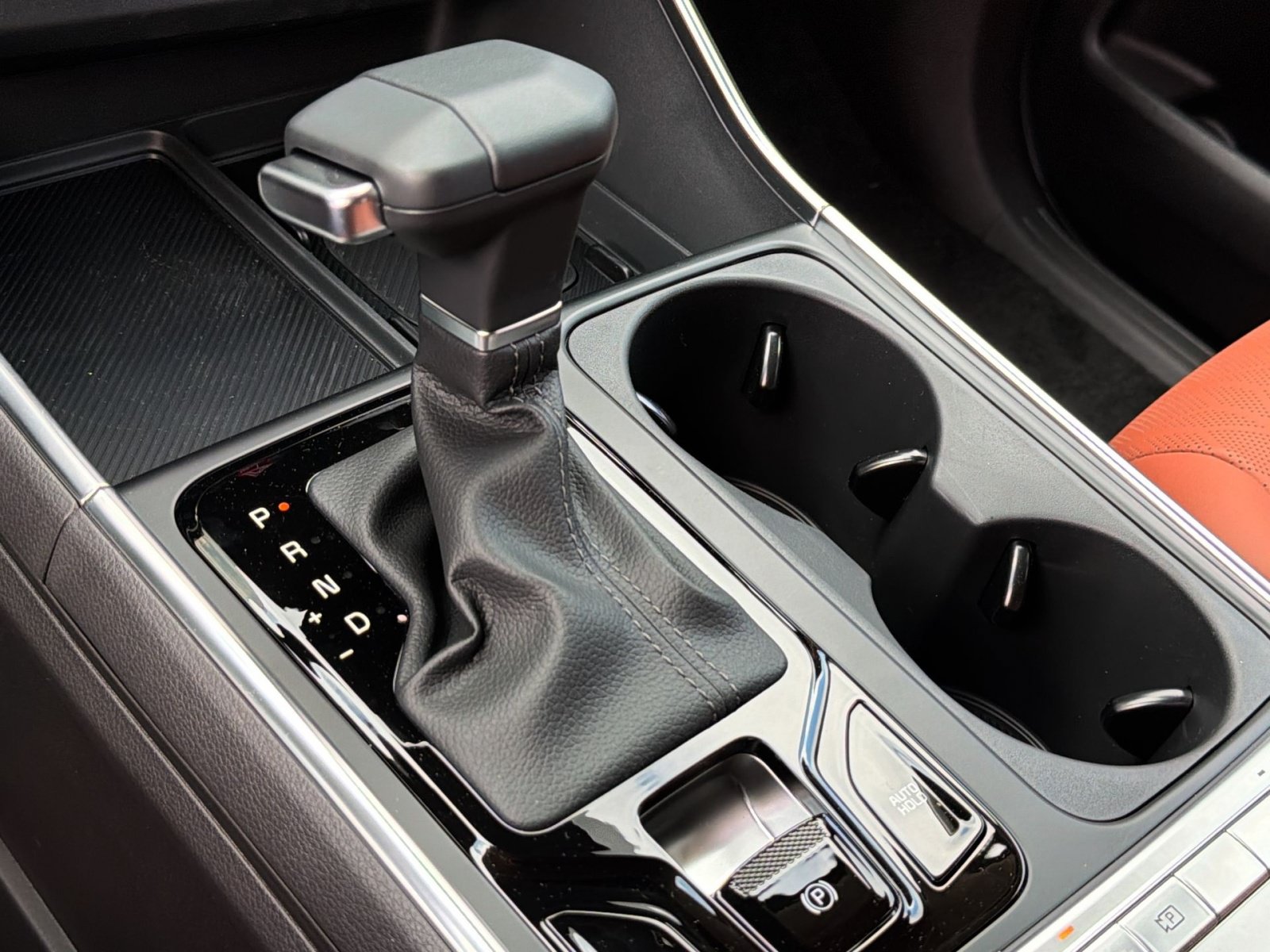 New 2026 Kia Carnival EX FWD image 24