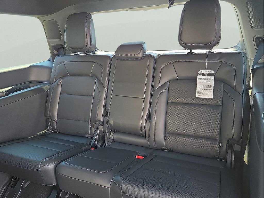 New 2025 Lincoln Navigator Reserve w/ Jet Appearance Package image 10