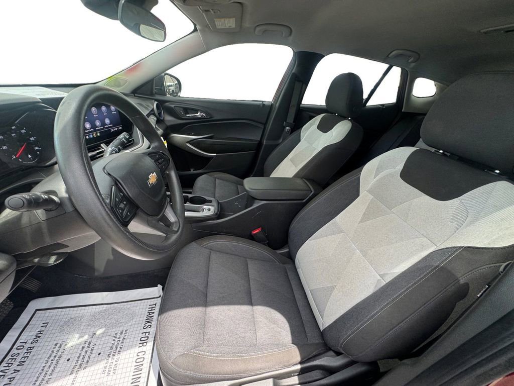 Used 2024 Chevrolet Trax LS FWD image 10