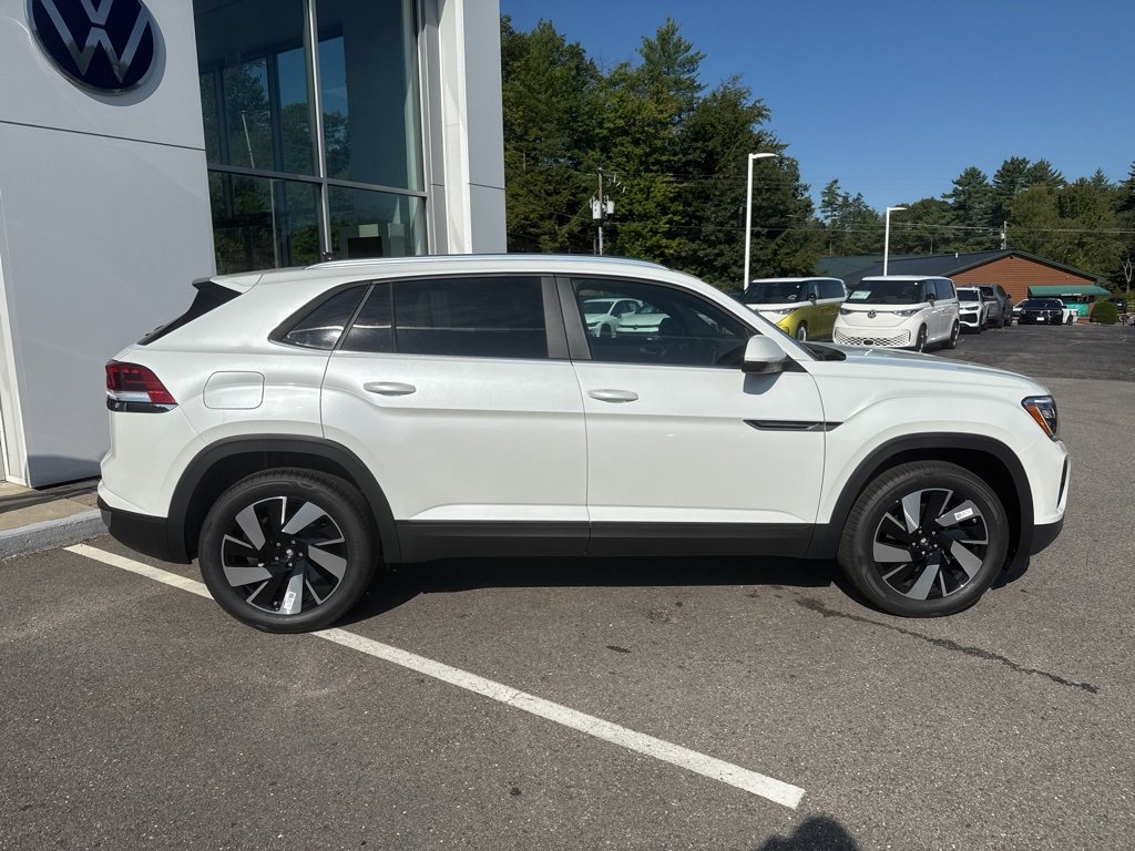 New 2026 Volkswagen Atlas Cross Sport SE image 12