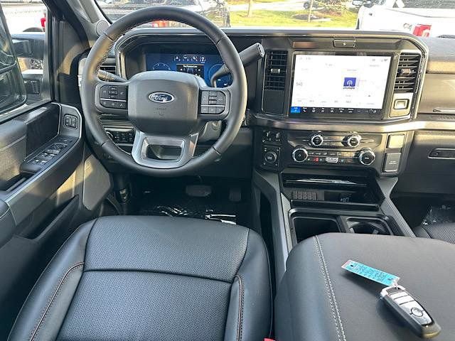 New 2026 Ford F250 Lariat w/ Chrome Package image 13