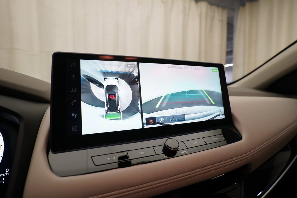 Used 2025 Nissan Rogue SL w/ Tech Package image 20