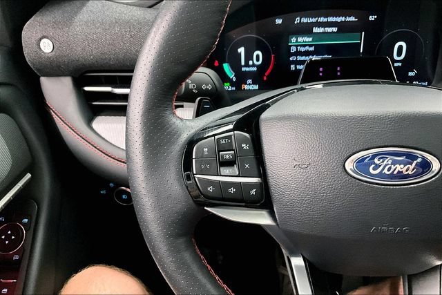 Used 2025 Ford Explorer ST AWD/4WD image 27
