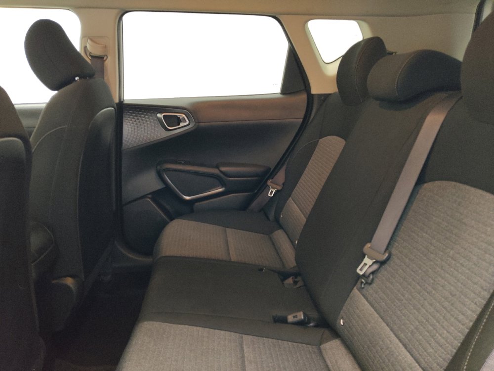 Used 2021 Kia Soul S image 18