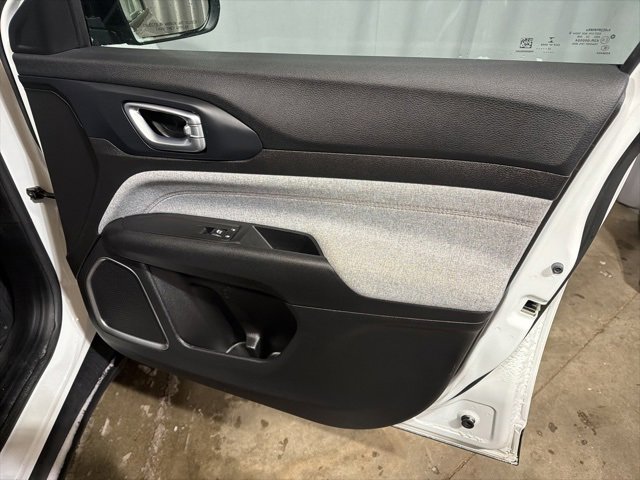 Used 2022 Jeep Compass Latitude image 18