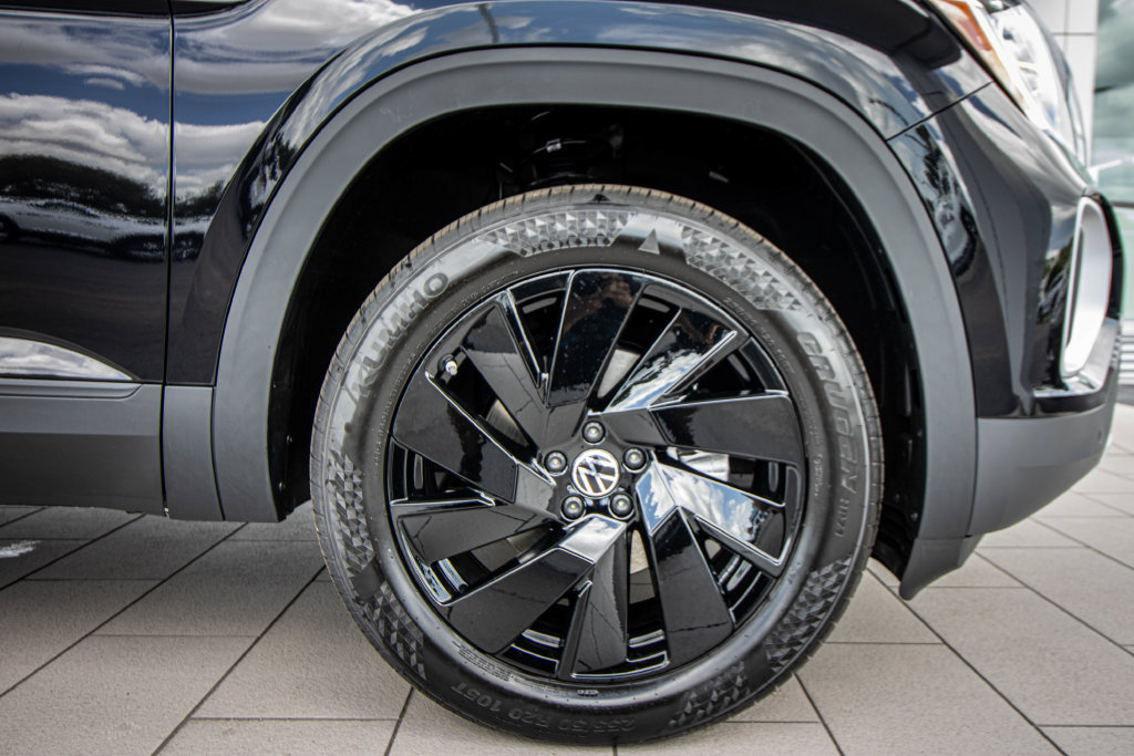 New 2026 Volkswagen Atlas SE FWD image 4