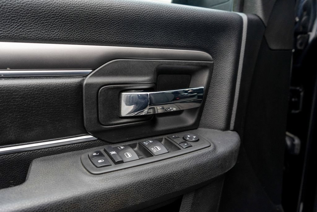 Used 2022 RAM 1500 Classic Warlock AWD/4WD image 14