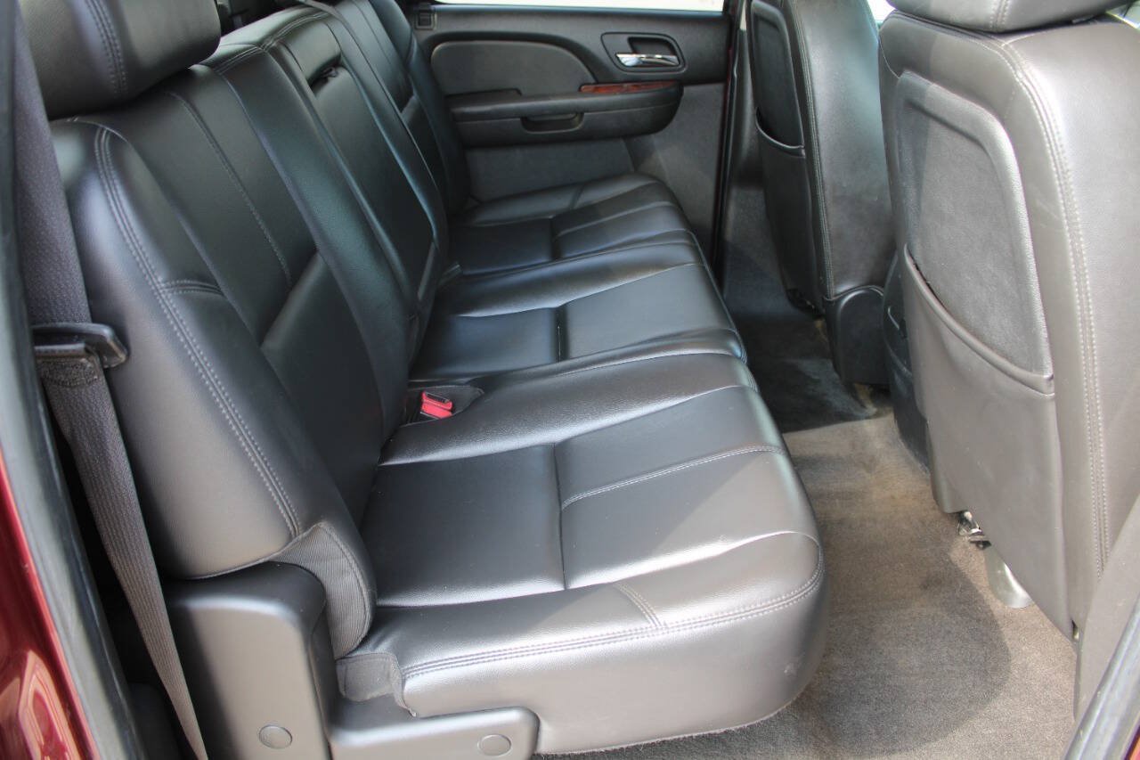 Used 2009 Chevrolet Silverado 1500 LTZ w/ LTZ Plus Package AWD/4WD image 10