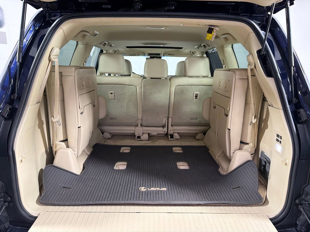 Used 2019 Lexus LX 570 4WD w/ Luxury Package image 21