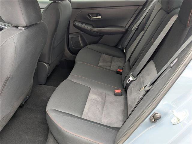 Certified 2025 Nissan Sentra SR FWD image 18