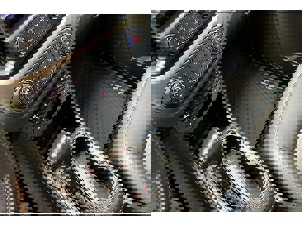 Used 2017 Chevrolet Colorado Z71 image 18