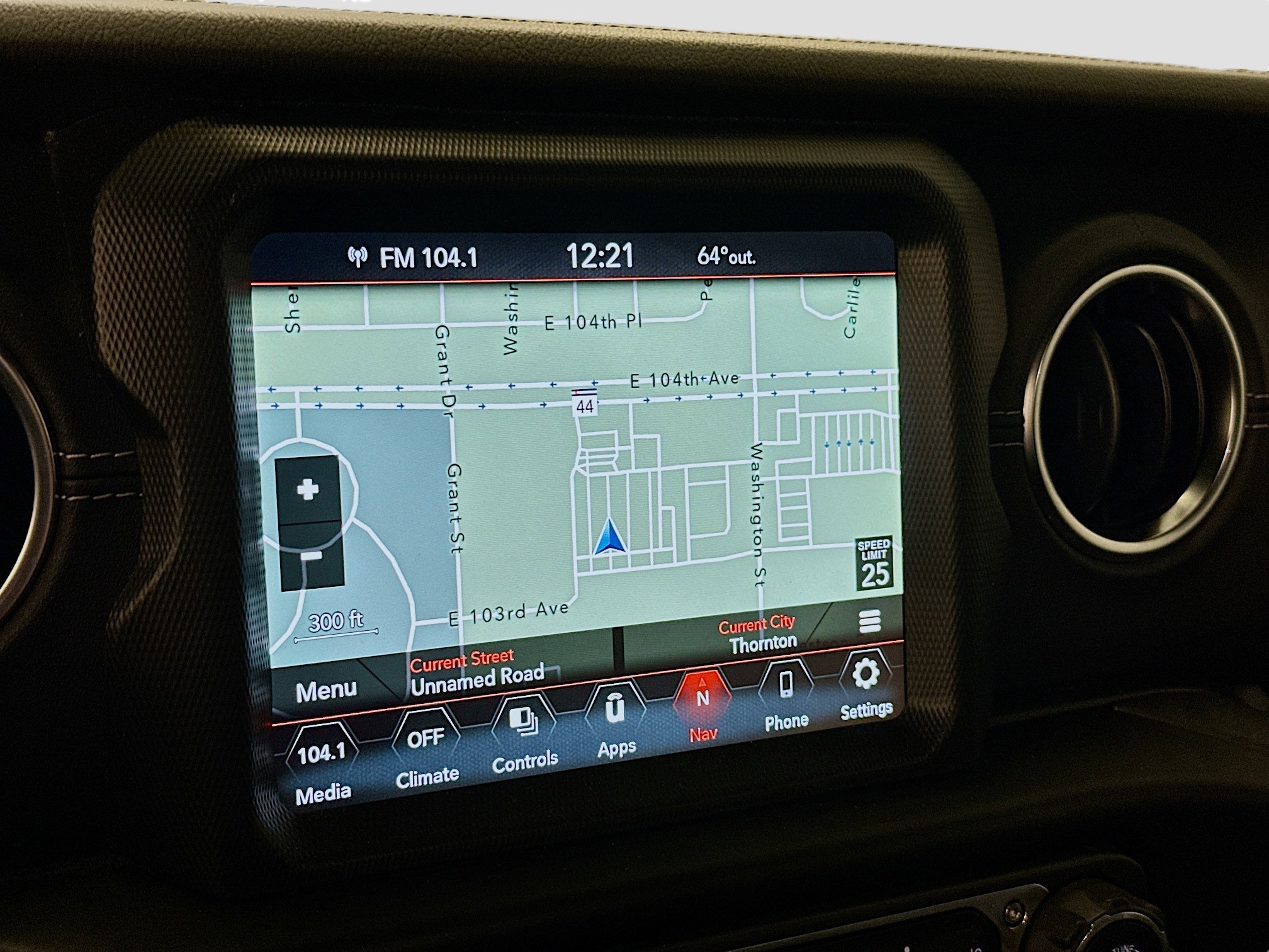 Used 2022 Jeep Wrangler Sahara w/ Safety Group image 22