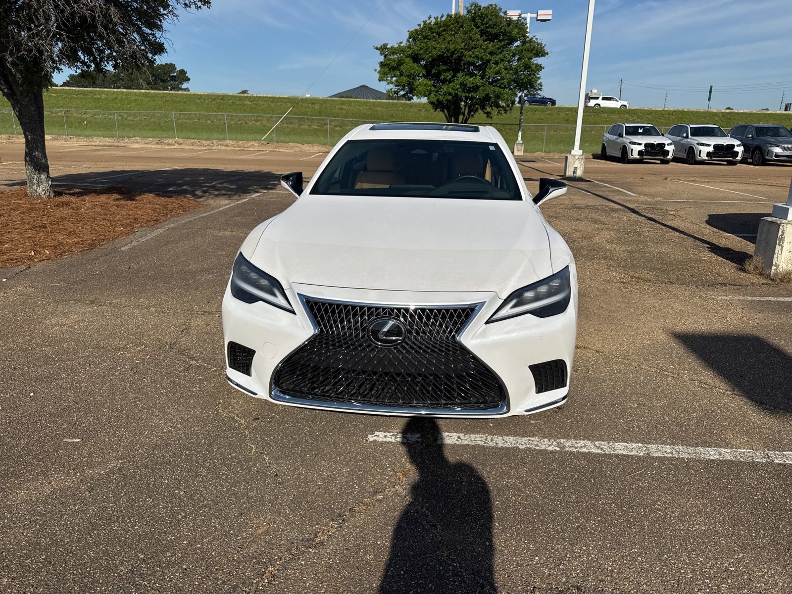 Used 2024 Lexus LS 500 image 2