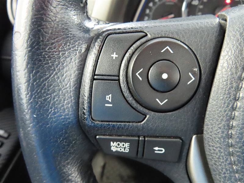 Used 2015 Toyota RAV4 Limited image 25