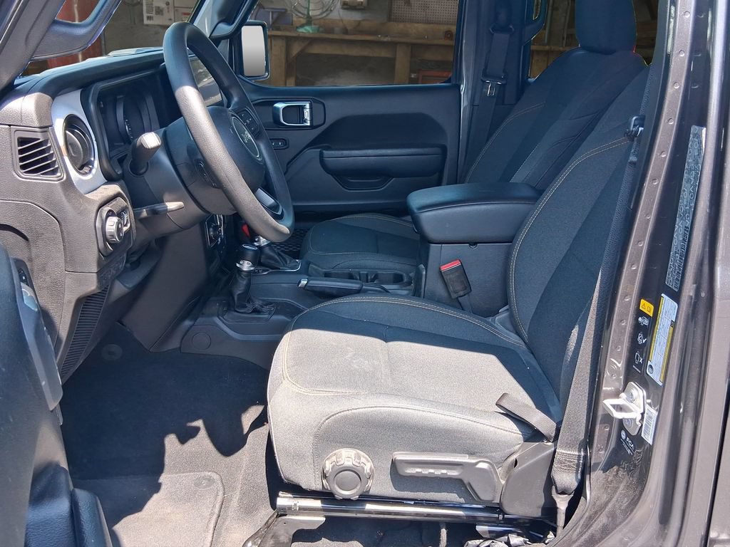 Used 2025 Jeep Gladiator Sport AWD/4WD image 15