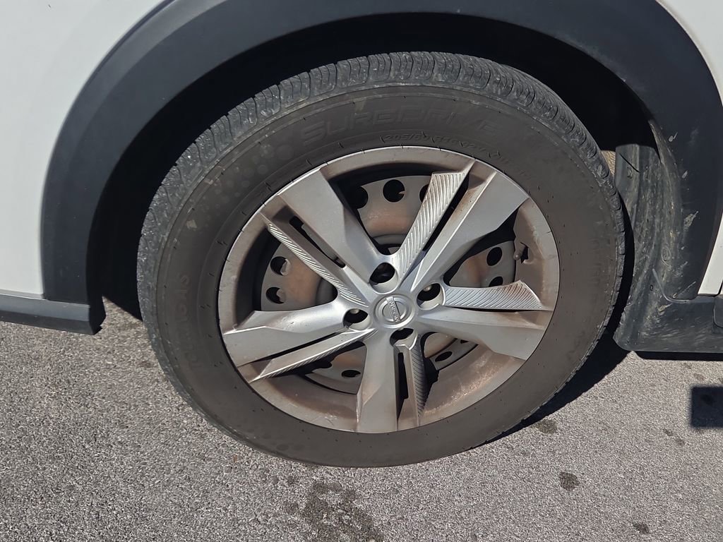 Used 2021 Nissan Kicks S FWD image 8