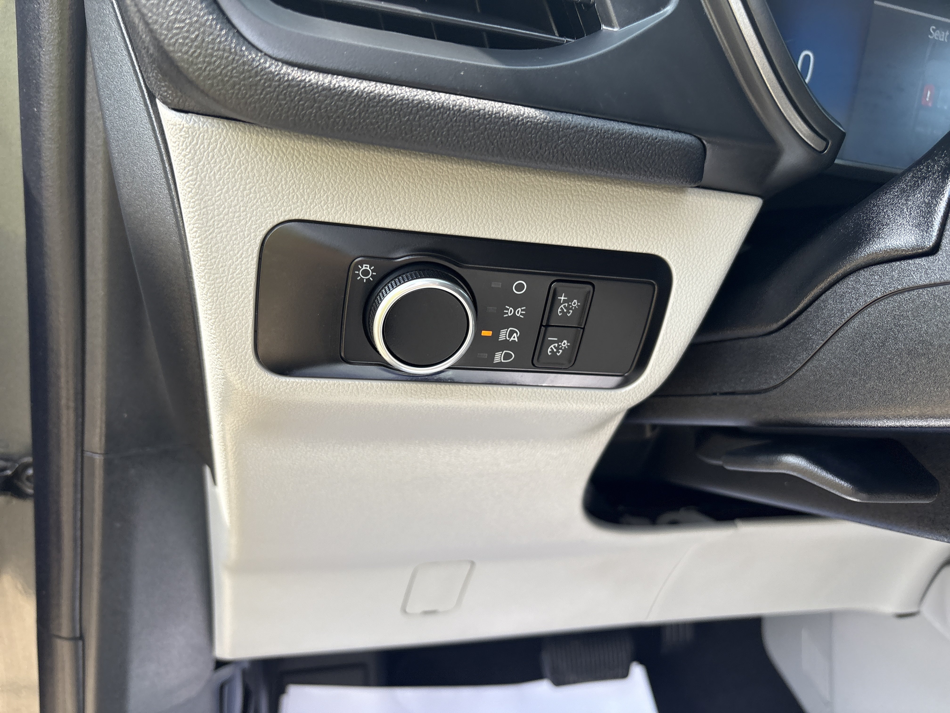 Used 2025 Ford Escape Active FWD image 10