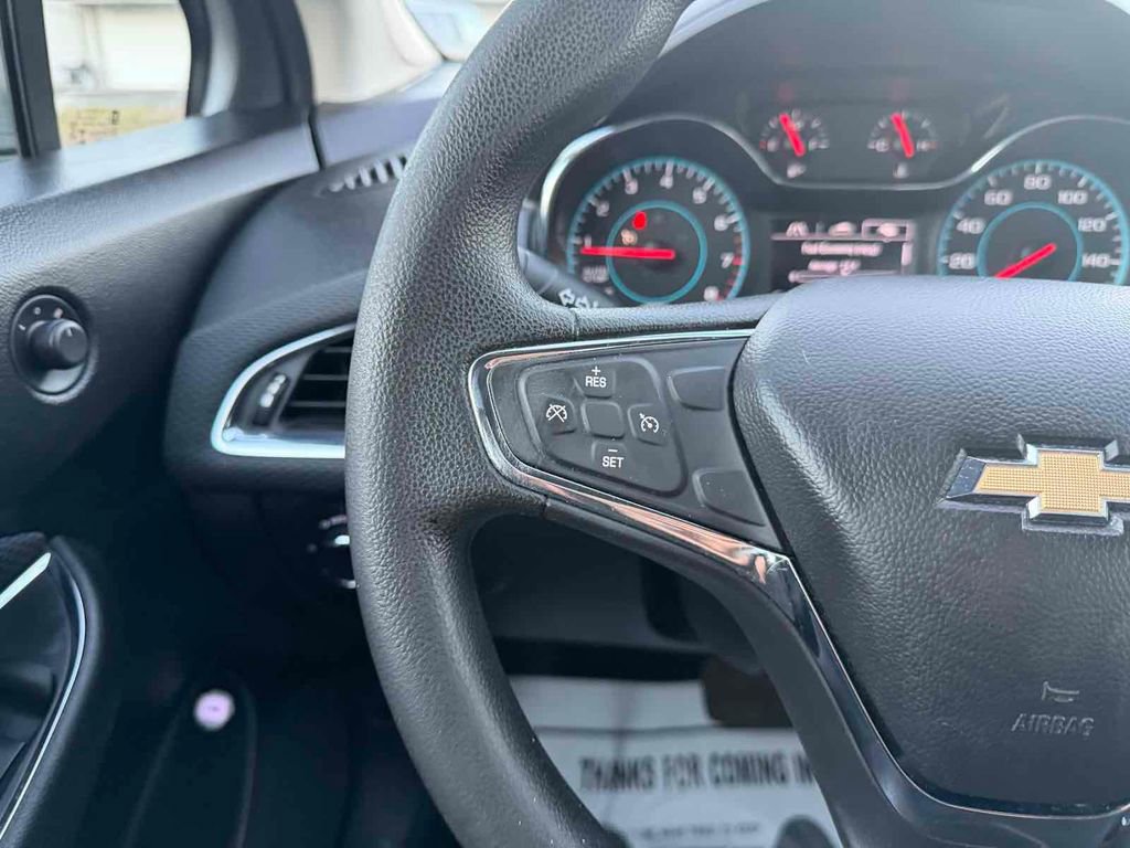 Used 2018 Chevrolet Cruze LT w/ Convenience Package image 22