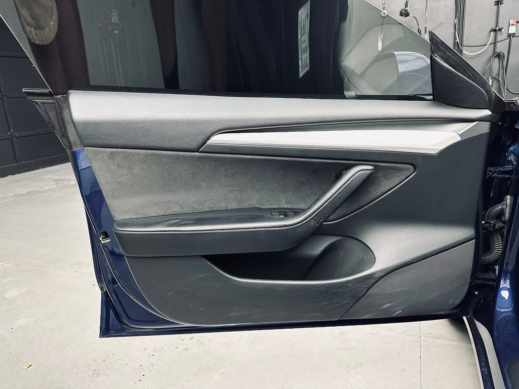 Used 2022 Tesla Model 3 Long Range AWD/4WD image 24