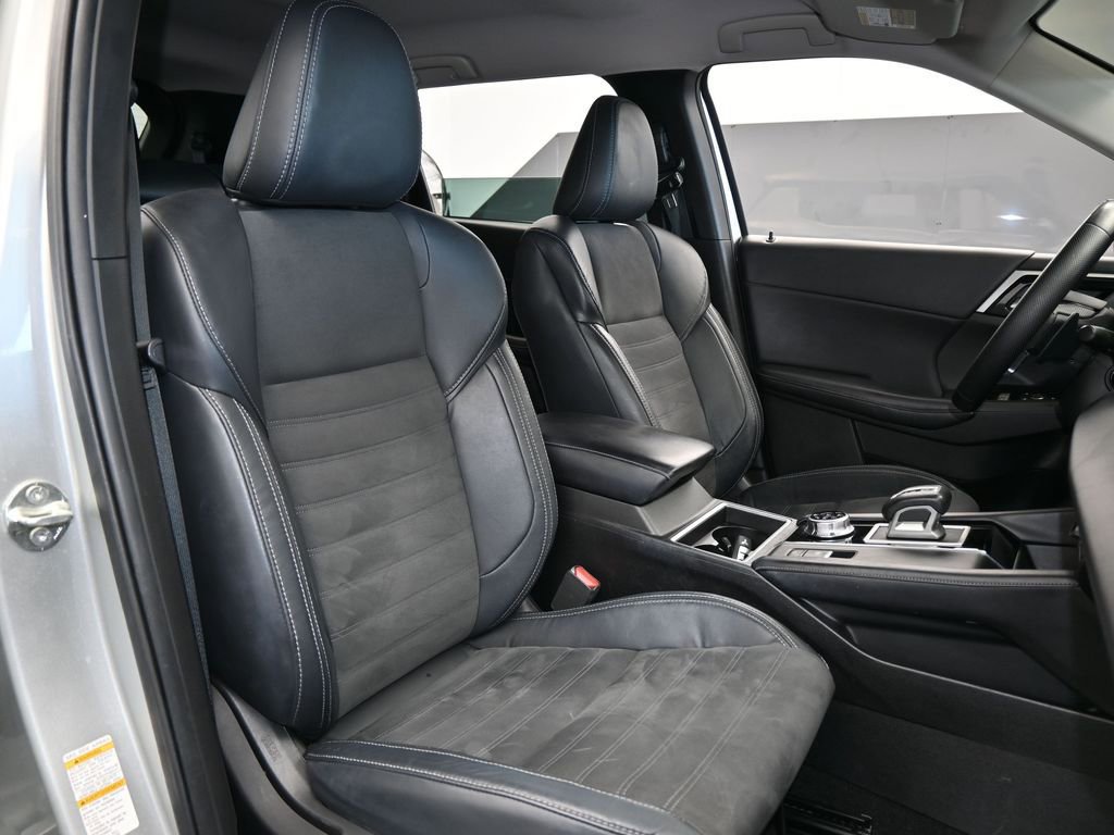 Used 2022 Mitsubishi Outlander SE image 51