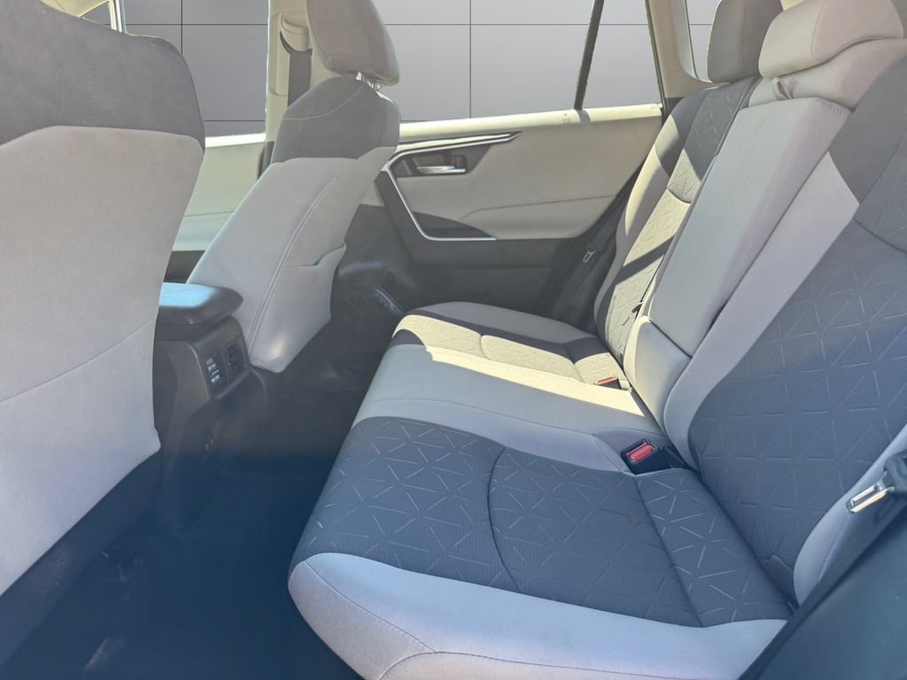 Used 2020 Toyota RAV4 XLE w/ All Weather Liner Package AWD/4WD image 16