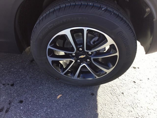 New 2025 Chevrolet TrailBlazer LT w/ LT Cold Weather Package AWD/4WD image 9