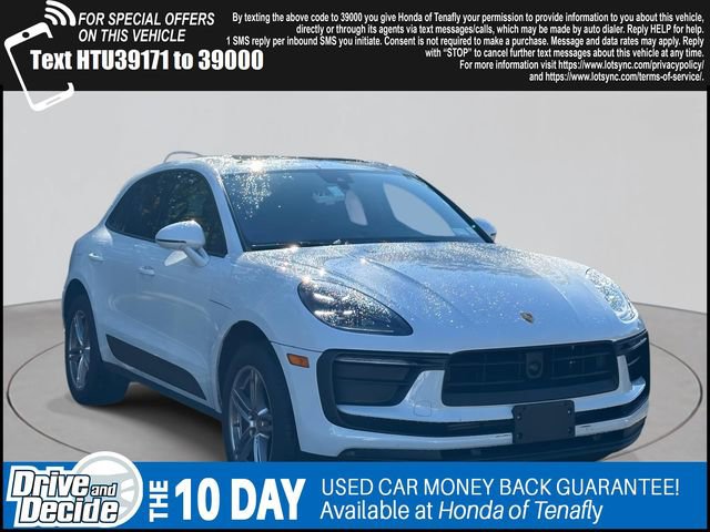 Used 2024 Porsche Macan image 1