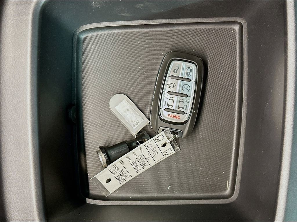 New 2026 Chrysler Pacifica Select image 20