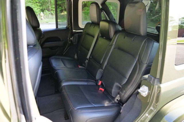 Used 2023 Jeep Wrangler Unlimited Rubicon 392 image 25