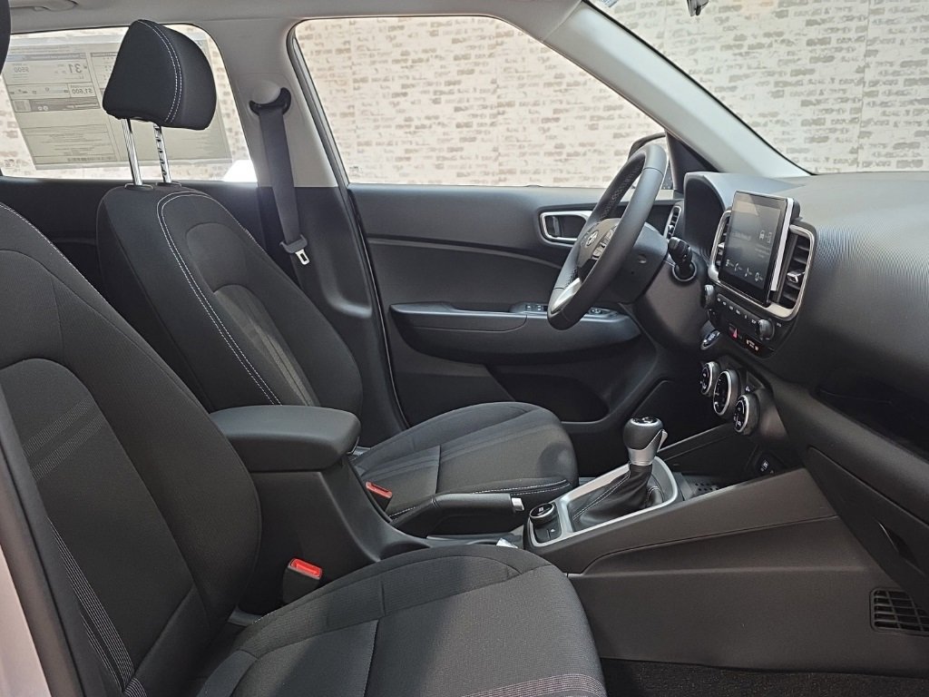 New 2026 Hyundai Venue SEL image 9