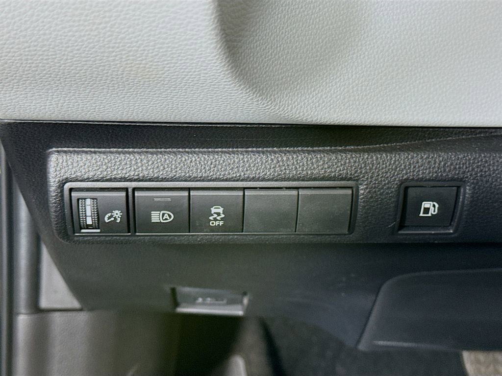 Certified 2024 Toyota Corolla SE image 18