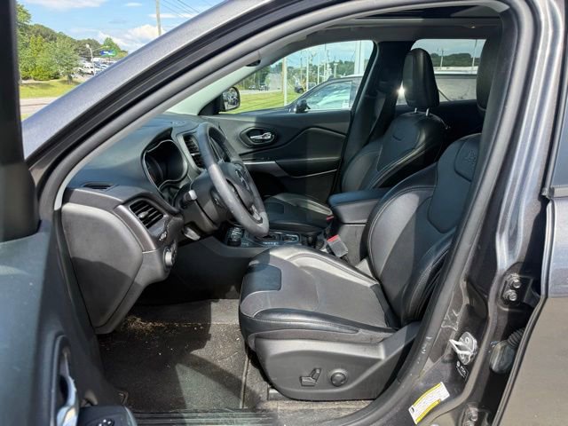 Used 2022 Jeep Cherokee Latitude Lux w/ Sun & Sound Group AWD/4WD image 17