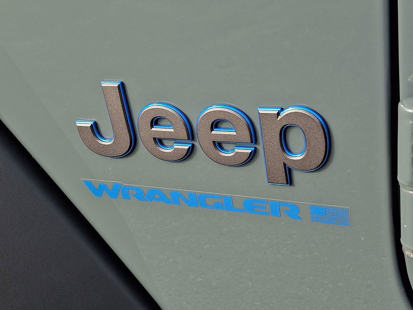 Used 2024 Jeep Wrangler Unlimited Rubicon 4xe w/ Technology Group image 35