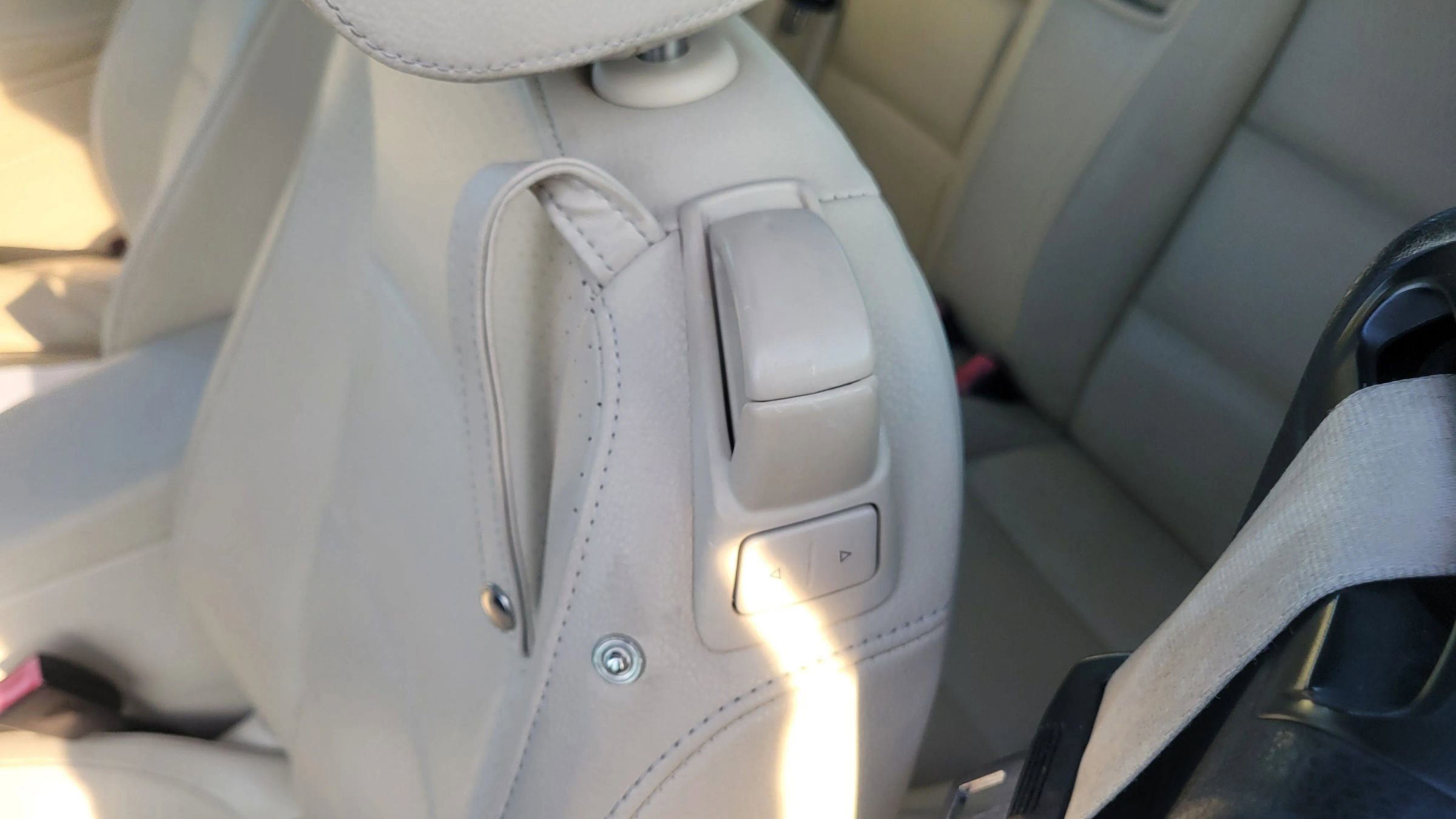 Used 2013 Volkswagen Eos Komfort FWD image 10