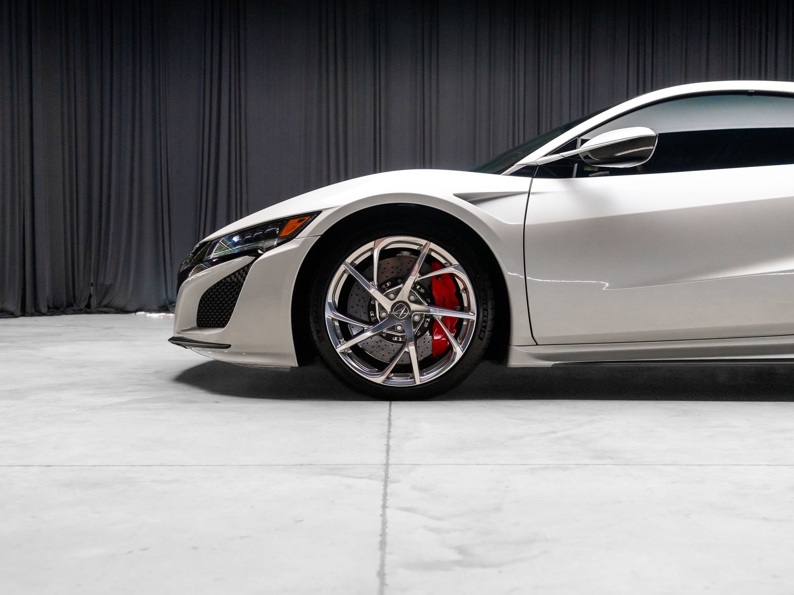 Used 2017 Acura NSX AWD/4WD image 25