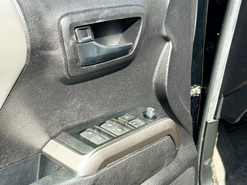 Used 2023 Toyota Tacoma SR5 w/ SX Package image 17