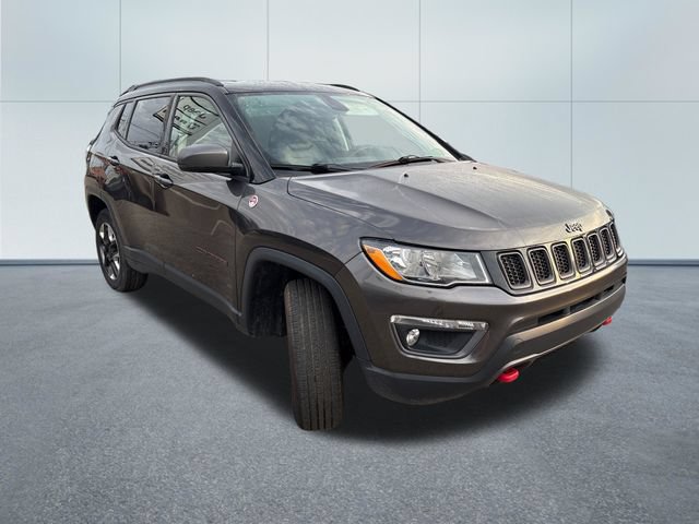 Used 2017 Jeep Compass Trailhawk AWD/4WD image 5